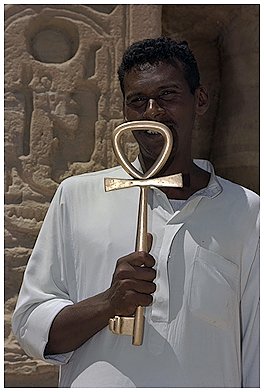 La chiave della vita al tempio di Abu Simbel